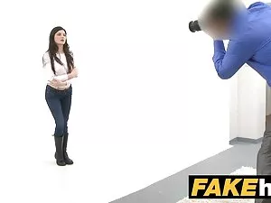マッサージルーム-セクシー若いレズビアン ...
