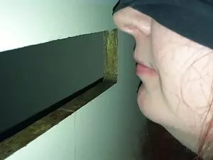 小さな金髪のディルド柄 女性 えろ