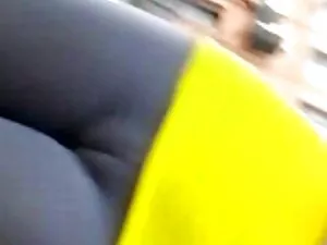 優雅で金髪Emanuel masturb ...