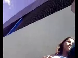 セクシーなBbwは、脂肪体の上にケーキを ...